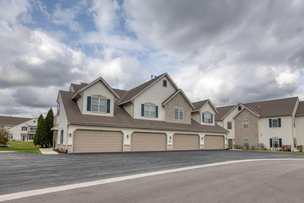 Photo of 1106 Stratford COURT #102, Mount Pleasant, WI 53406 (MLS # 1942234)