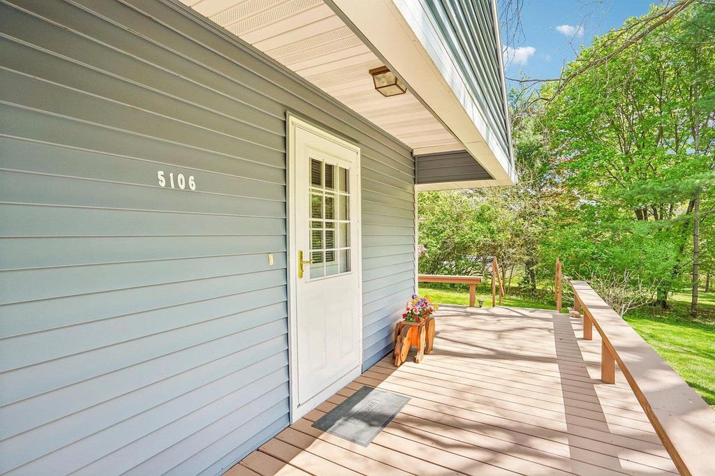 Photo of 5106 Reed LANE, Waunakee, WI 53597 (MLS # 2020889)