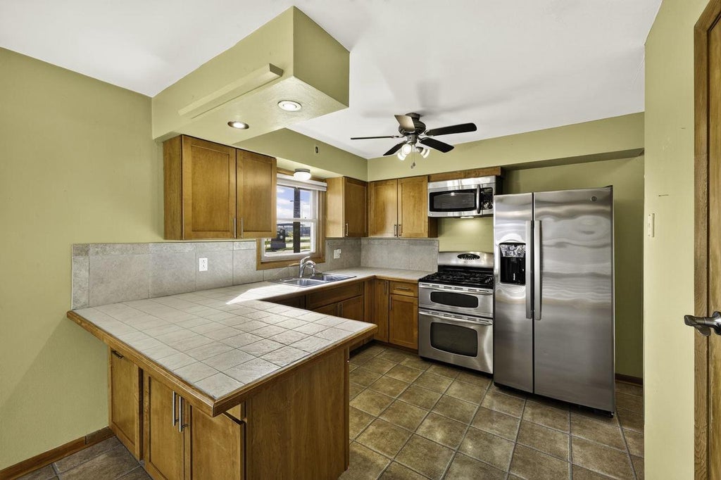 Photo of 700 S 4th STREET, Stoughton, WI 53589 (MLS # 2035023)