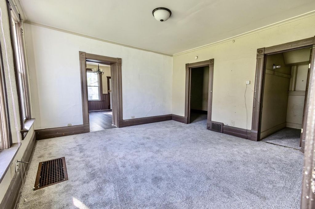 Photo of 137 W Hadley STREET #139, Milwaukee, WI 53212 (MLS # 1944928)