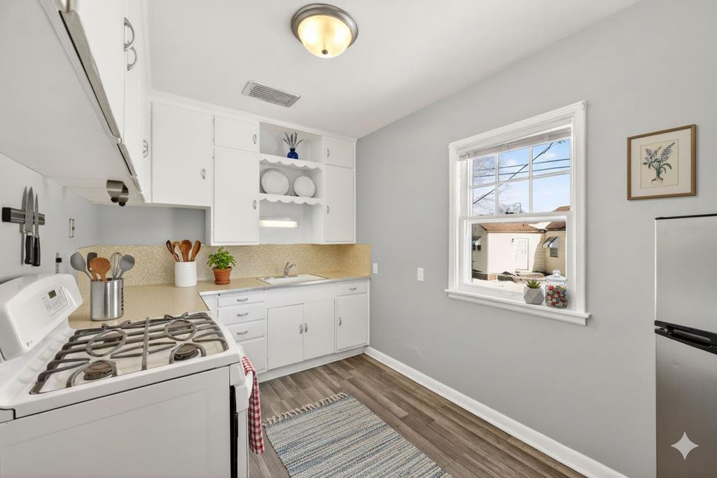 Photo of 1739 Tremont DRIVE, Beloit, WI 53511 (MLS # 2015542)