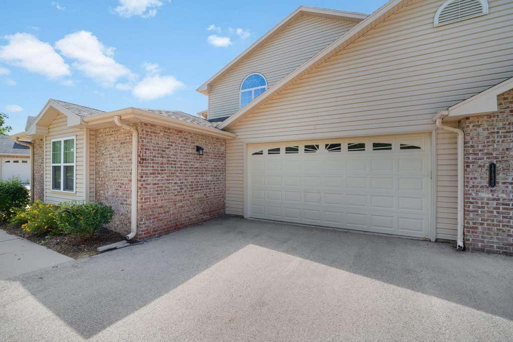 Photo of 17835 W Radam DRIVE #17835, New Berlin, WI 53146 (MLS # 1978090)