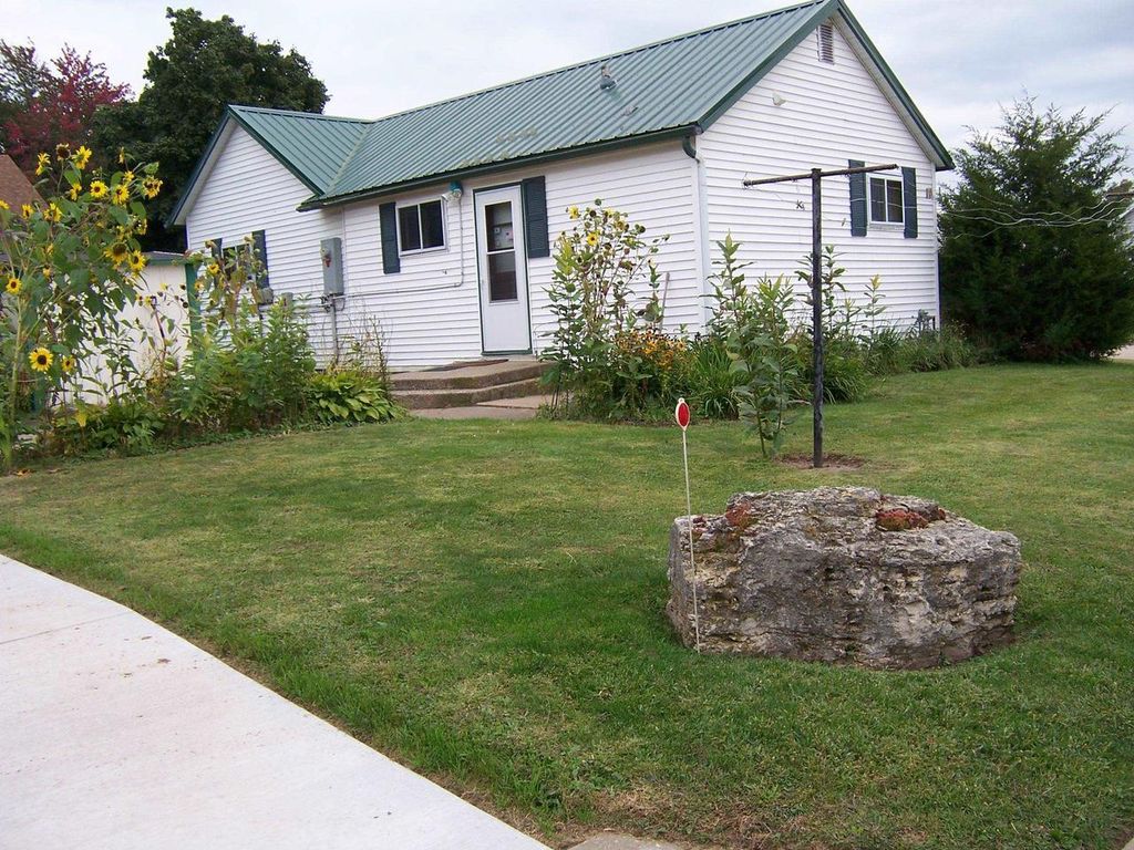 Photo of 1370 7th STREET, Fennimore, WI 53809 (MLS # 2008602)