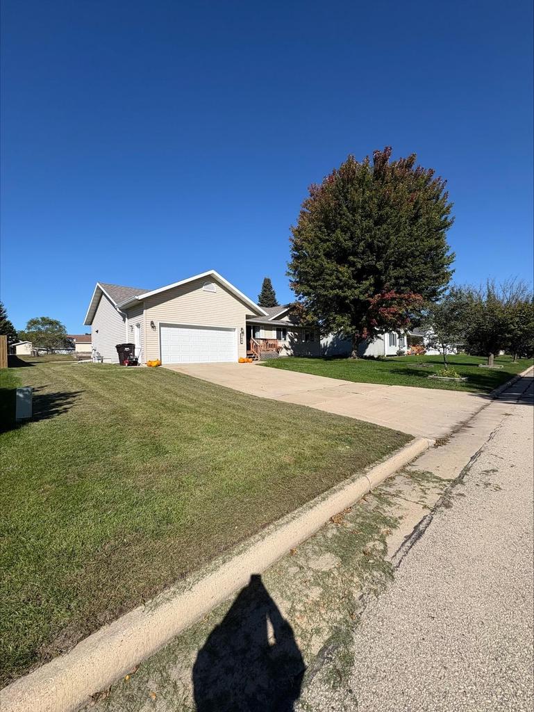 Photo of 2060 Julie AVENUE, Sparta, WI 54656 (MLS # 2033567)