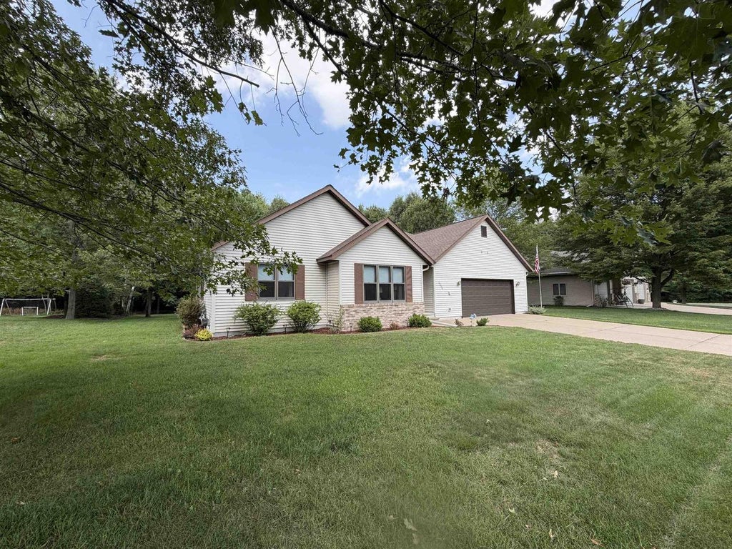 Photo of 1204 Lemke STREET, Rothschild, WI 54476 (MLS # 22603571)