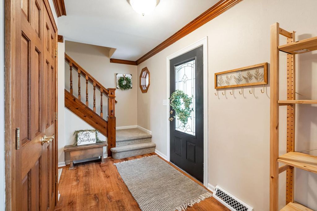 Photo of N101W15877 Santa Fe DRIVE, Germantown, WI 53022 (MLS # 1946630)