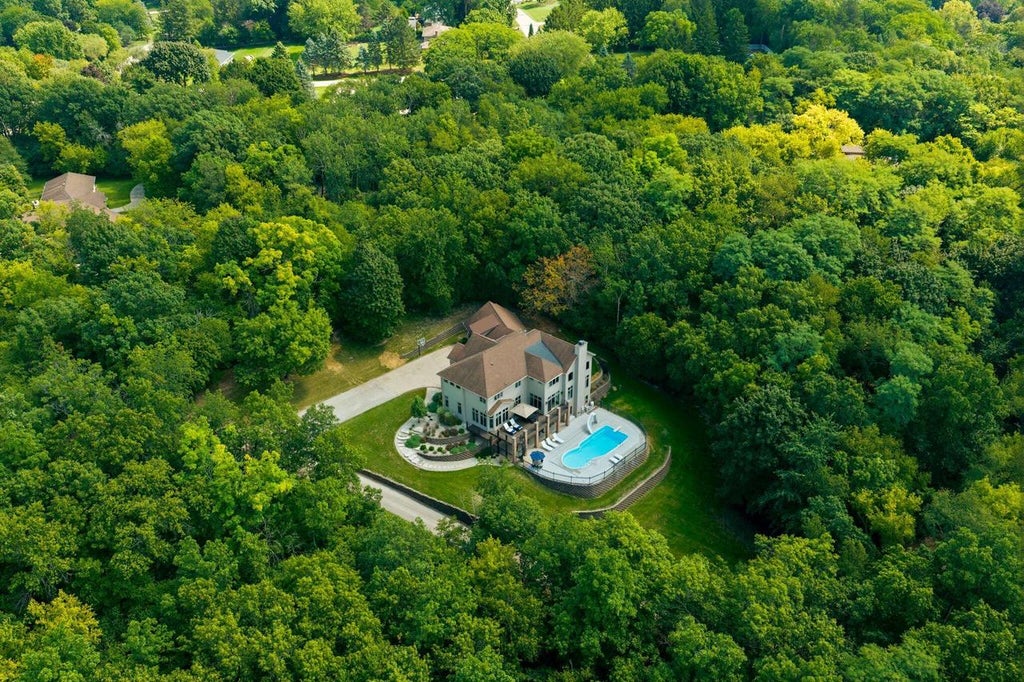 Photo of N41W28088 Glacier ROAD, Pewaukee, WI 53072 (MLS # 1978903)