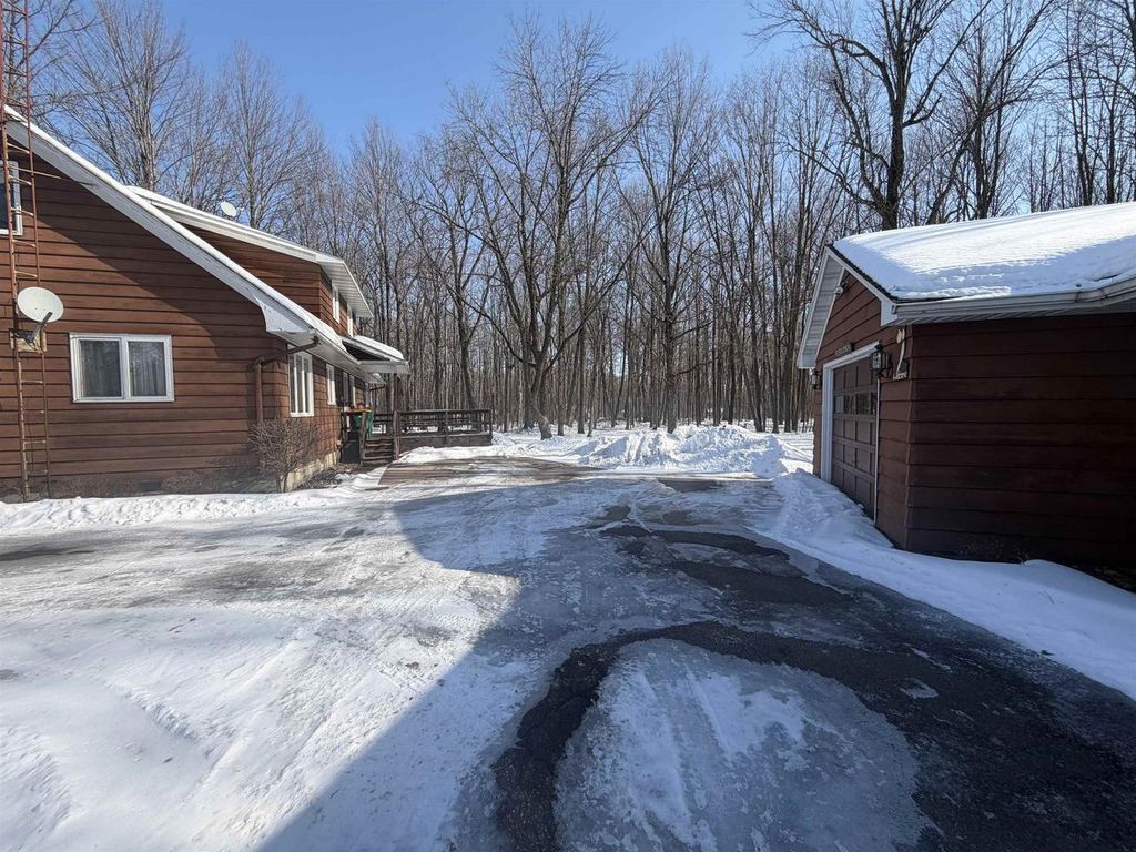 Photo of 203 E Linden STREET, Abbotsford, WI 54405 (MLS # 22600561)