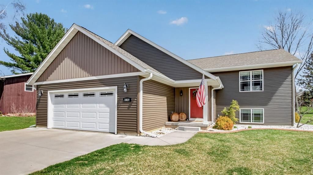 Photo of 1929 Gooder STREET, Eau Claire, WI 54703 (MLS # 1599629)