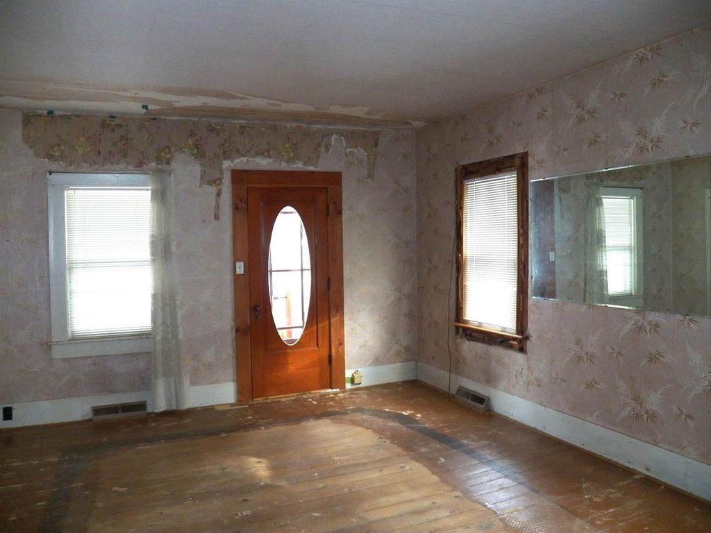 Photo of 615 Michigan AVENUE, Oconto, WI 54153 (MLS # 50320778)