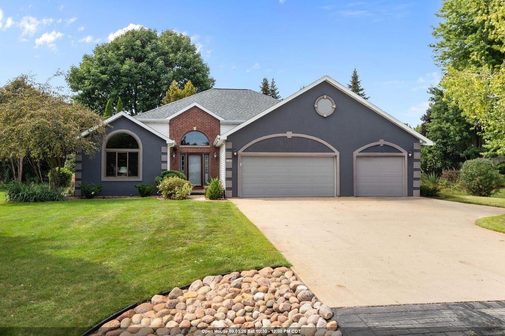 Photo of N1397 Westgreen DRIVE, Greenville, WI 54942 (MLS # 50332195)