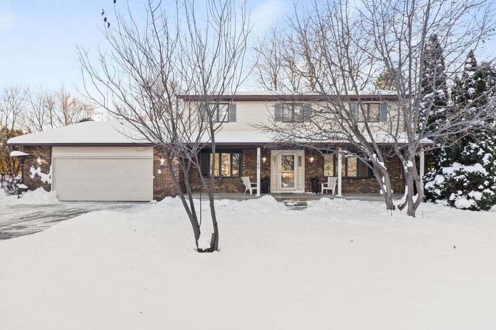 Photo of 1162 Crossing Ridge TRAIL, Sun Prairie, WI 53590 (MLS # 2012355)