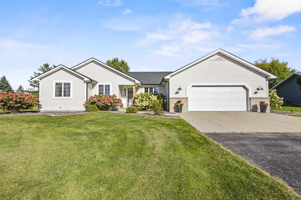 Photo of N1778 Hyacinth LANE, Greenville, WI 54942 (MLS # 50322750)