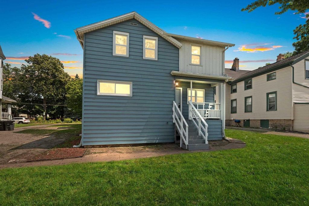 Photo of 521 Algoma BOULEVARD, Oshkosh, WI 54901 (MLS # 50317604)