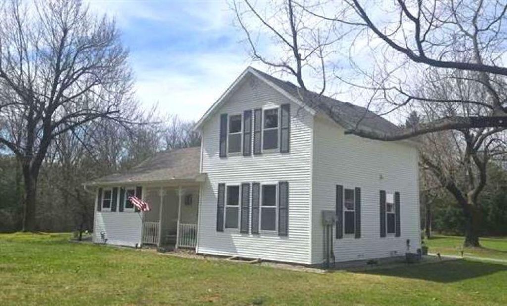 Photo of N4869 County Road Ww, Wild Rose, WI 54984 (MLS # 50323899)