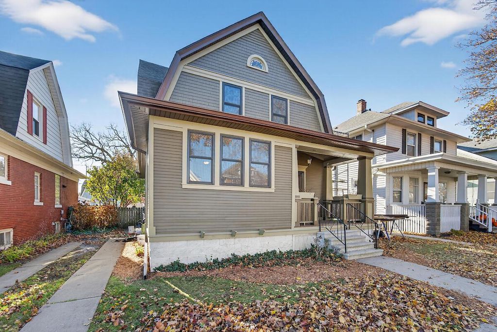 Photo of 2423 Hansen AVENUE, Racine, WI 53405 (MLS # 1943359)