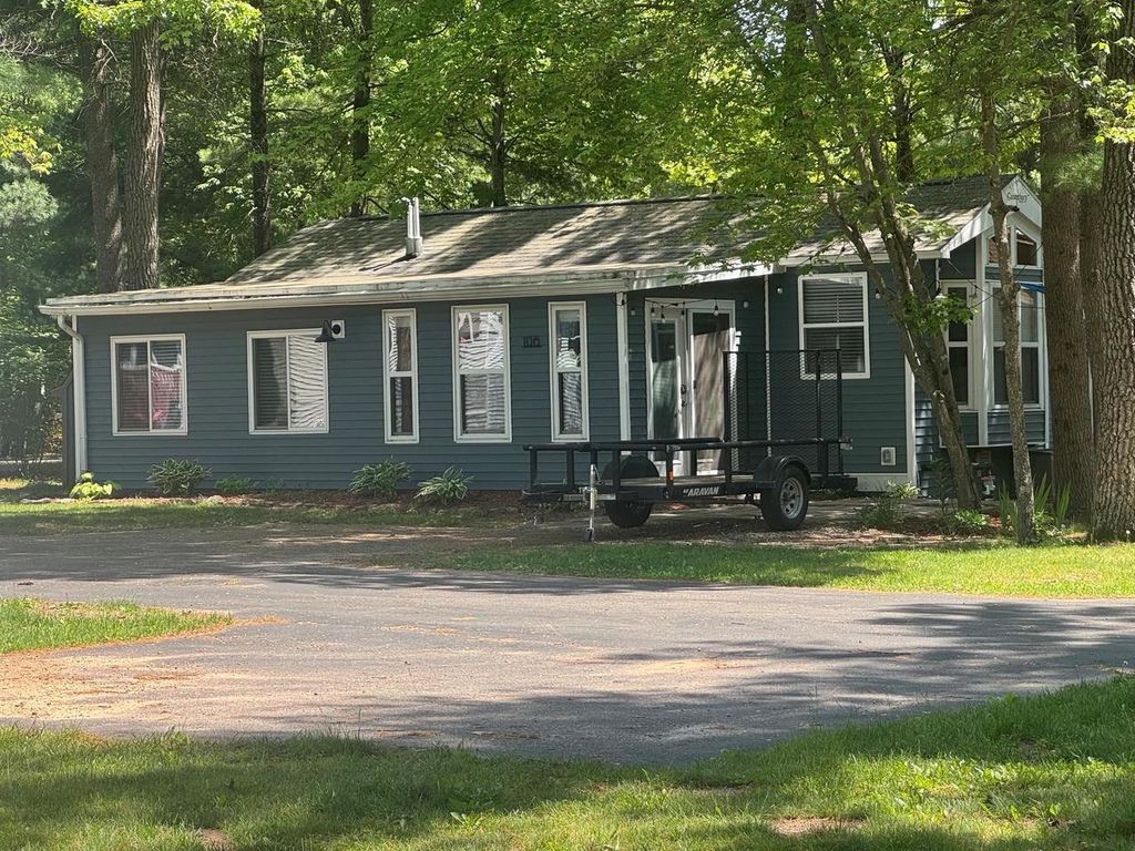 Photo of 106 Willow COURT #5, Wisconsin Dells, WI 53965 (MLS # 2024331)