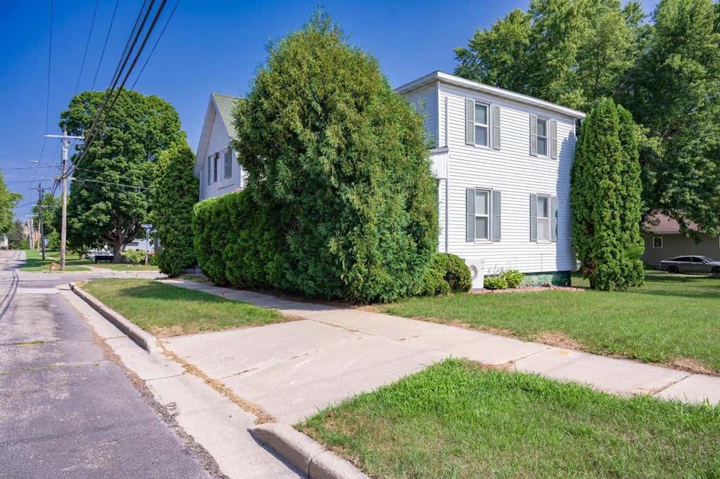 Photo of 251 Maine STREET, Mauston, WI 53948 (MLS # 2029208)