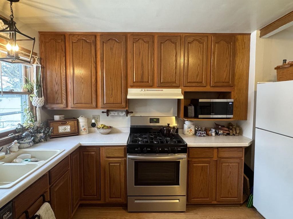 Photo of 514 Clarke STREET, Waupaca, WI 54981 (MLS # 50321372)