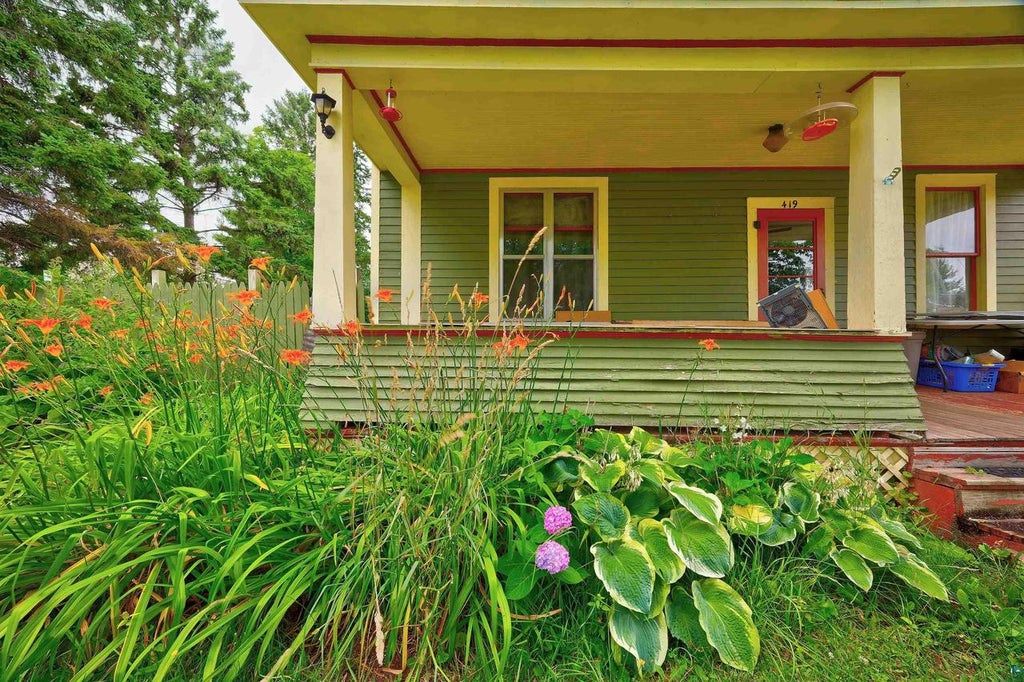 Photo of 419 W 3rd STREET, Washburn, WI 54891 (MLS # 6127416)