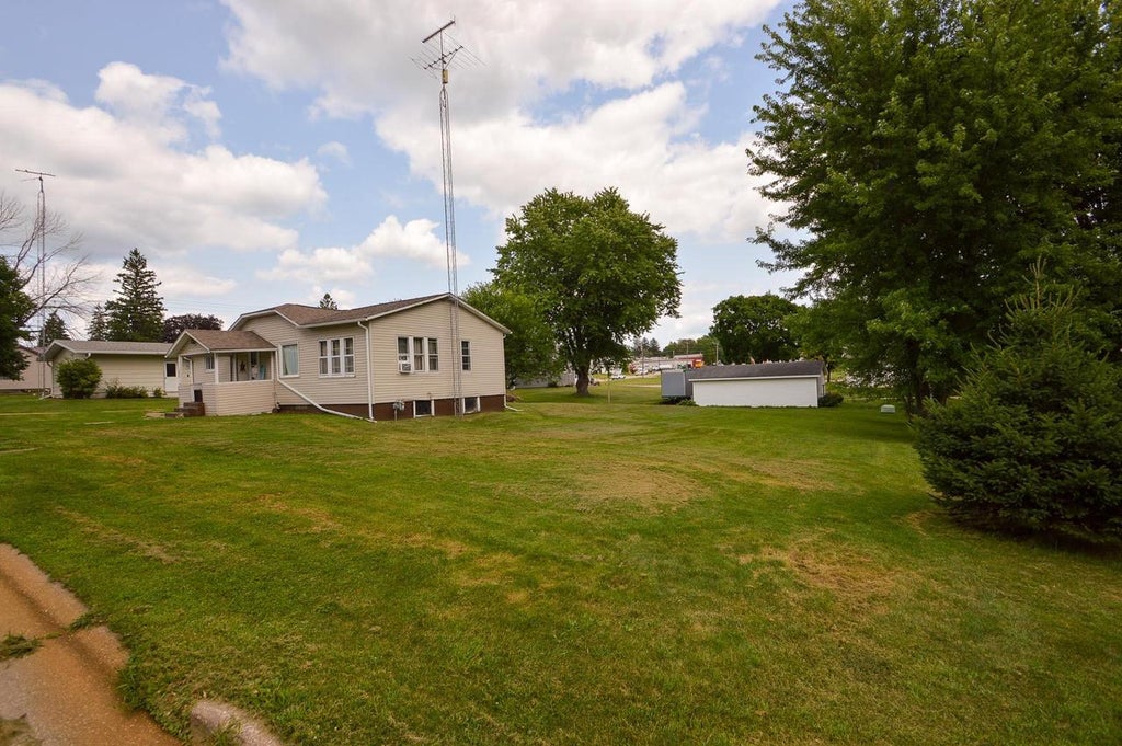 Photo of 1675 Monroe STREET, Fennimore, WI 53809 (MLS # 2028885)