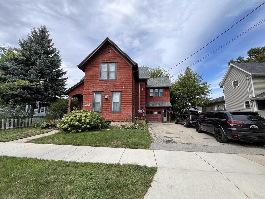 Photo of 108 E Atlantic STREET, Appleton, WI 54911 (MLS # 50332742)