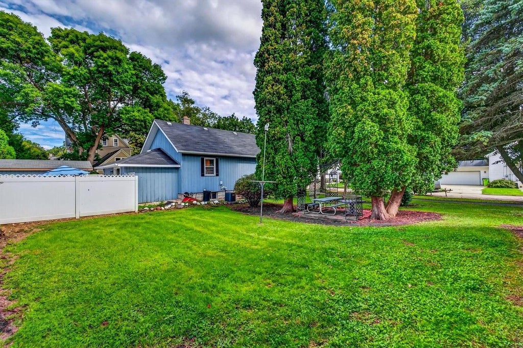 Photo of 352 S BIRDSEY STREET, Columbus, WI 53925 (MLS # 2032212)