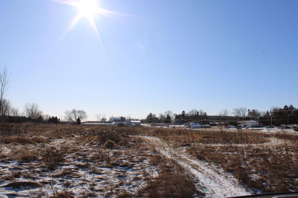 Photo of Lt2 Rolling Hills DRIVE #Lt3, Rubicon, WI 53078 (MLS # 1944345)