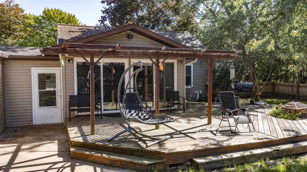 Photo of 1611 Smith STREET, Wisconsin Rapids, WI 54494 (MLS # 50333694)