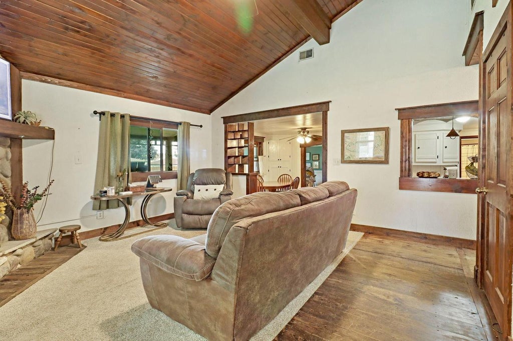 Photo of 2602 W Mangold AVENUE, Milwaukee, WI 53221 (MLS # 1981579)