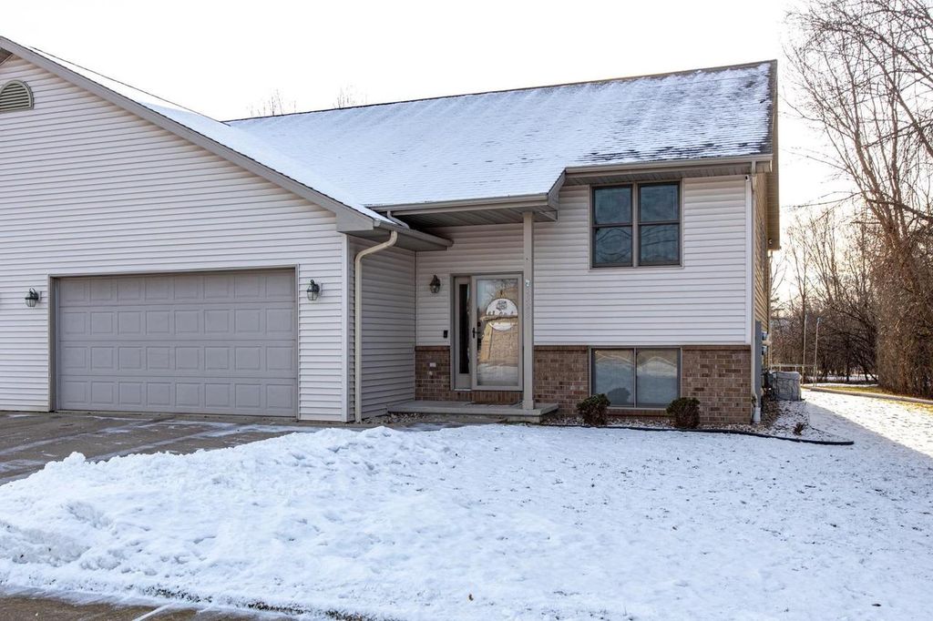 Photo of 1523 Harrison STREET, Kaukauna, WI 54130 (MLS # 50319889)