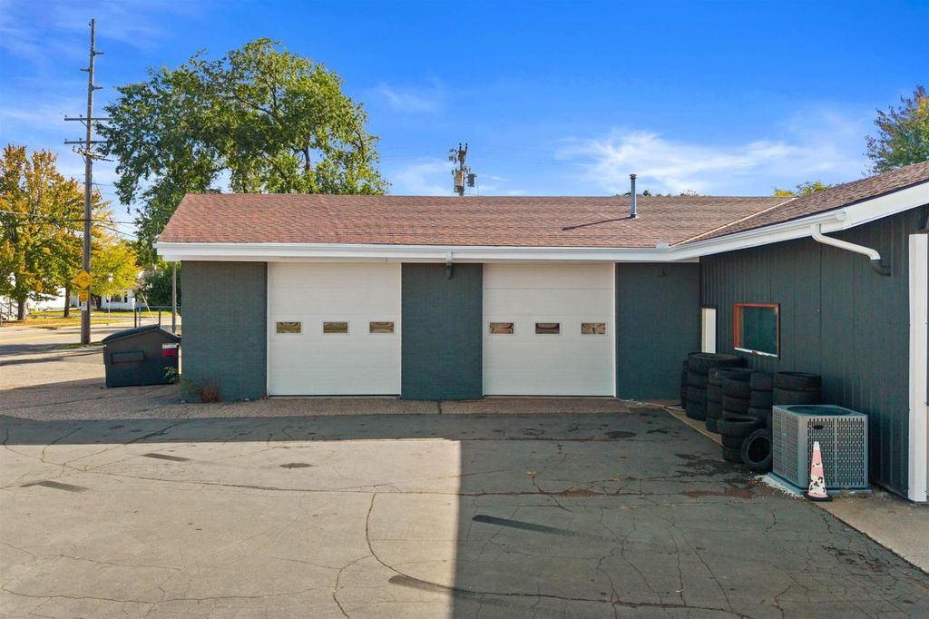 Photo of 811 8th Street South St, Wisconsin Rapids, WI 54494 (MLS # 22505111)