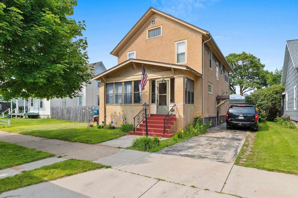 Photo of 1318 Prescott STREET, Marinette, WI 54143 (MLS # 50320745)
