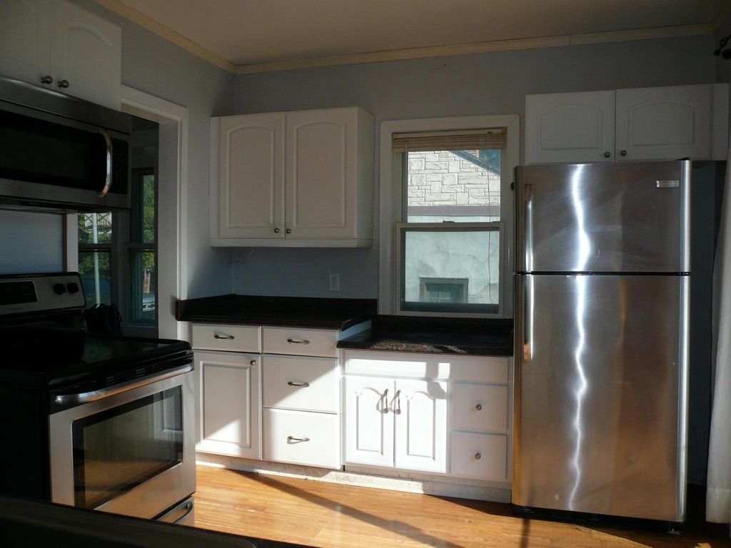 Photo of 925 Bond STREET, Green Bay, WI 54303 (MLS # 50316020)