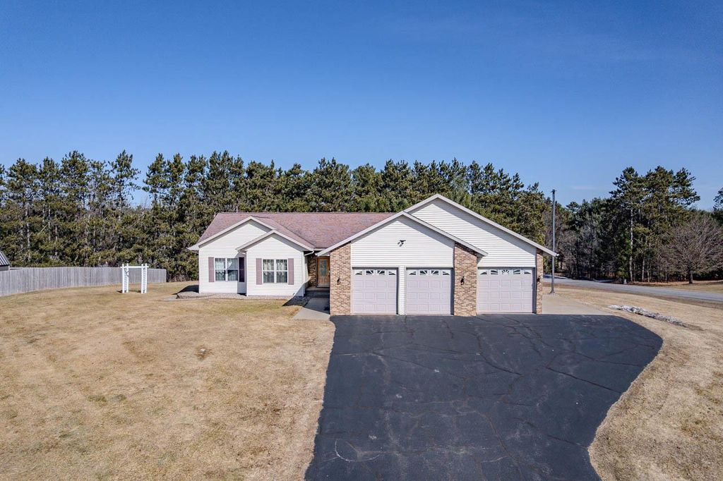 Photo of 6609 Caribou LANE, Ringle, WI 54471 (MLS # 22601444)