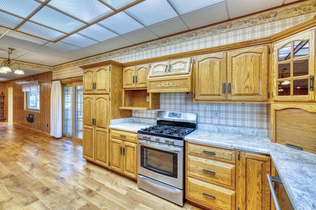 Photo of 1404 E 10th STREET, Superior, WI 54880 (MLS # 6125148)