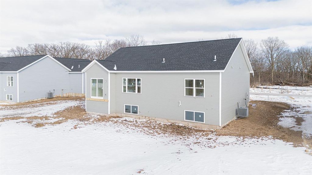 Photo of 2380 Pow Wow TRAIL, Beloit, WI 53511 (MLS # 2012325)