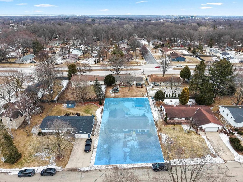 Photo of 1945 Everbreeze ROAD, Green Bay, WI 54304 (MLS # 50321512)