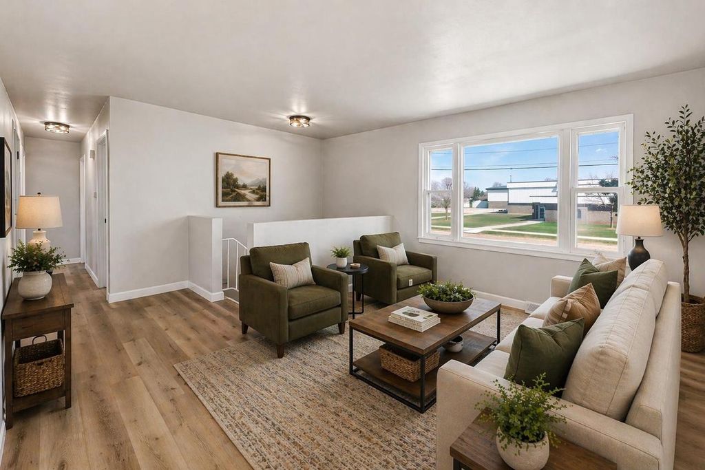 Photo of 1521 Bismarck AVENUE, Oshkosh, WI 54902 (MLS # 50323994)