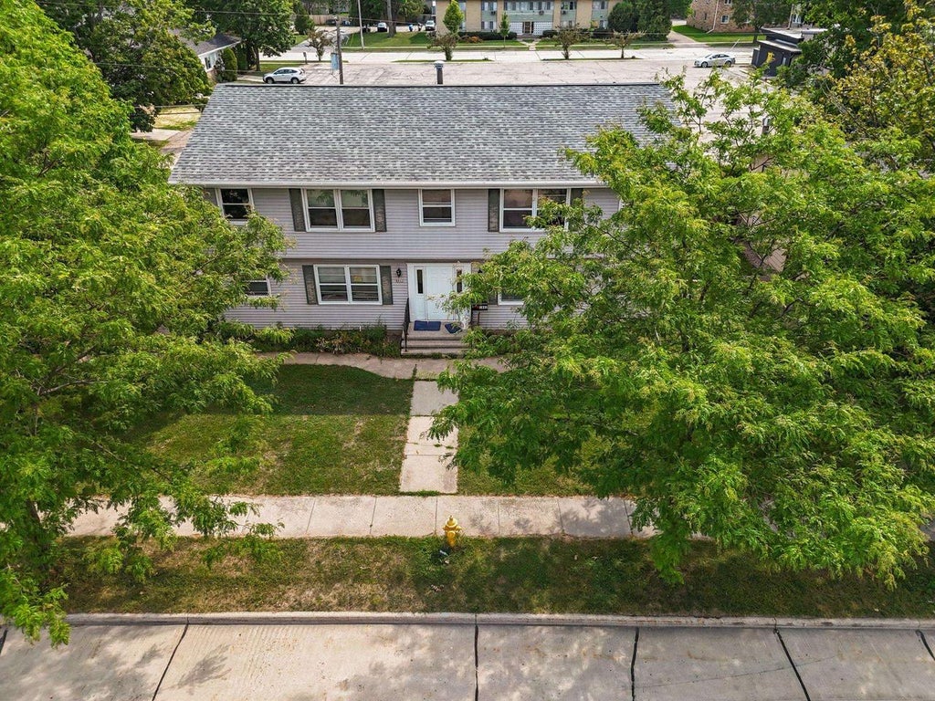 Photo of 1842 Evans STREET, Oshkosh, WI 54901 (MLS # 50331153)