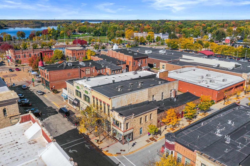 Photo of 956-964 Main STREET, Stevens Point, WI 54481 (MLS # 22605429)