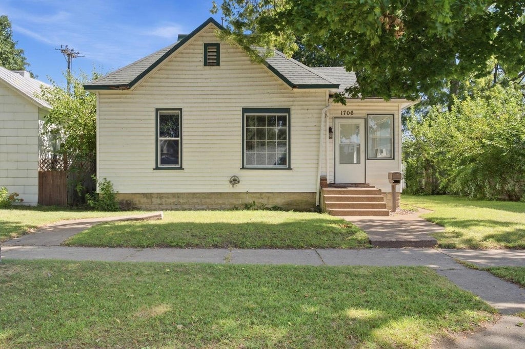 Photo of 1706 Kane STREET, La Crosse, WI 54603 (MLS # 1980441)