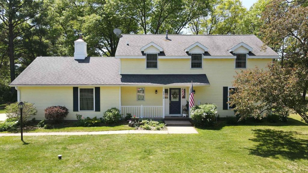 Photo of 4610 Whip-Or-Will LANE, Wisconsin Rapids, WI 54494 (MLS # 22602388)