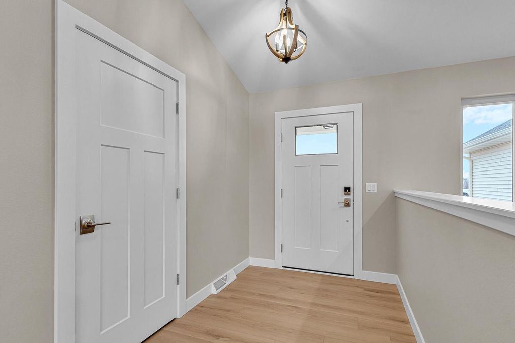 Photo of 4915 Lincoln WAY, Sheboygan, WI 53083 (MLS # 1954309)