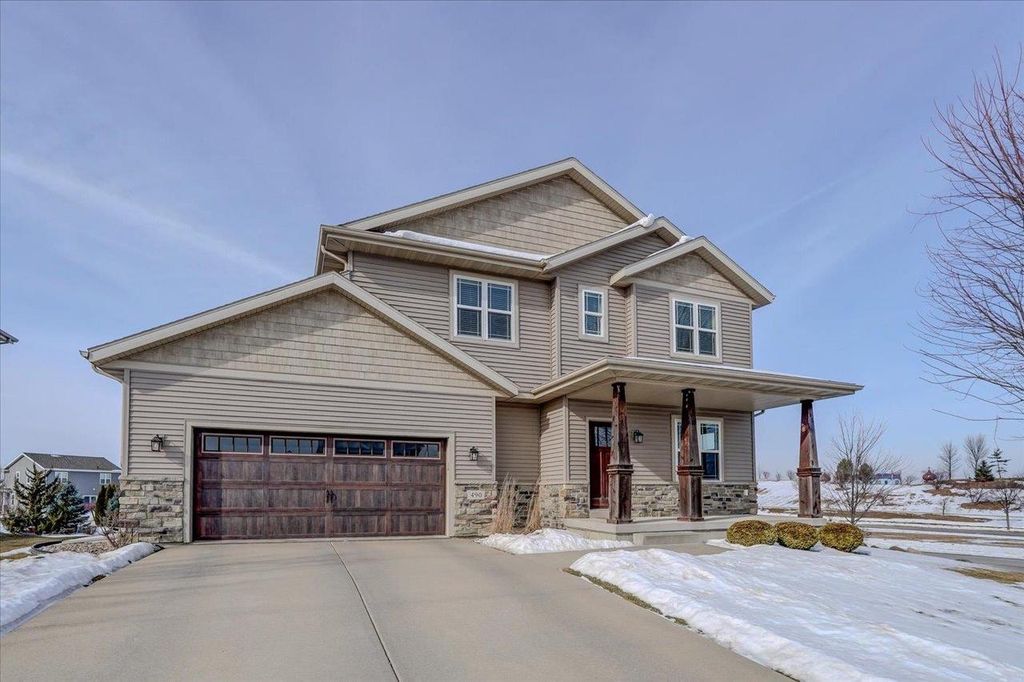 Photo of 490 Wynnwood DRIVE, Verona, WI 53593 (MLS # 2015590)