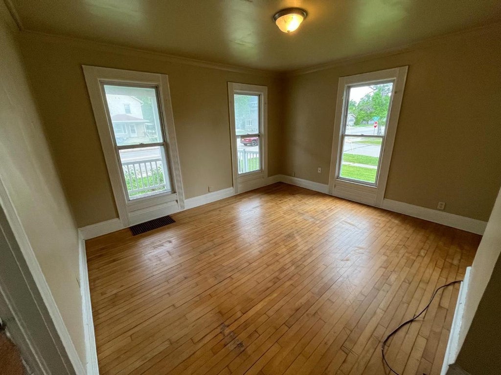 Photo of 802 S Memorial DRIVE, Appleton, WI 54911 (MLS # 50333873)