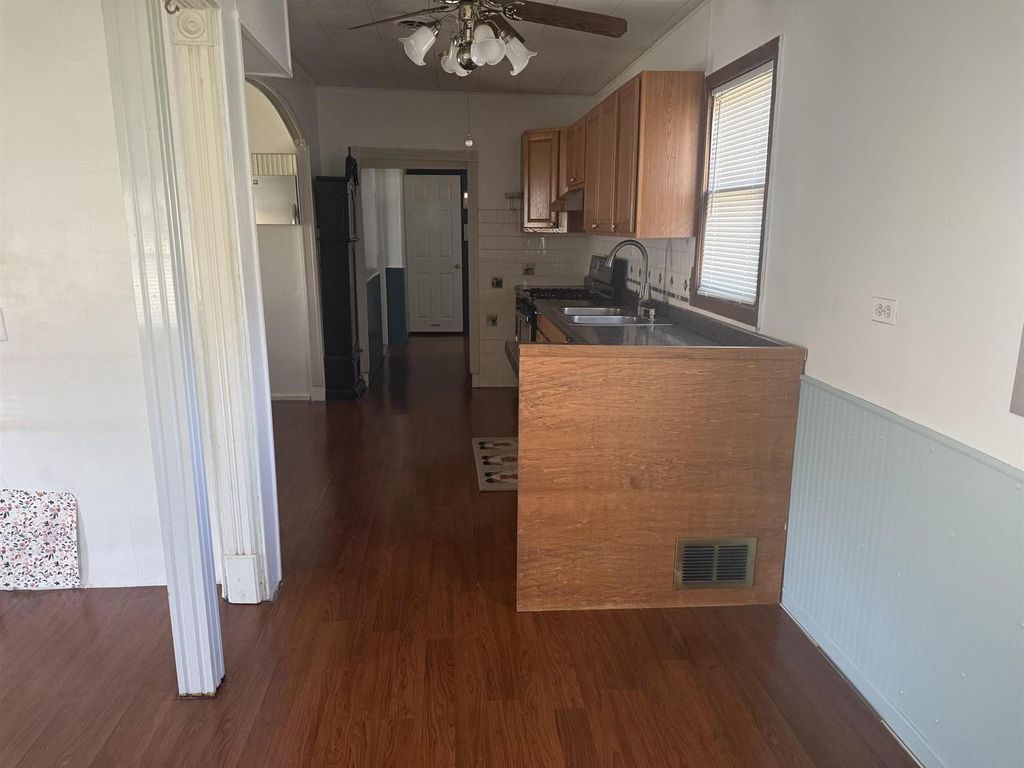 Photo of 2114 S Park AVENUE, Beloit, WI 53511 (MLS # 2023720)