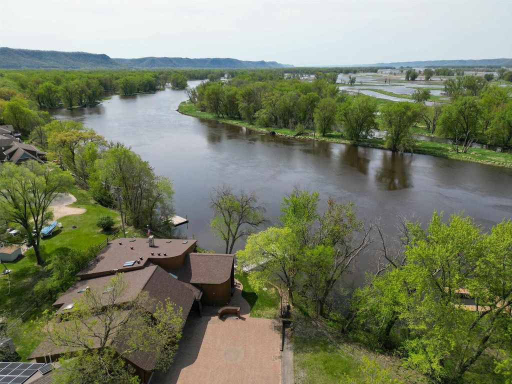 Photo of 4127 Kammel ROAD, La Crosse, WI 54601 (MLS # 2016661)