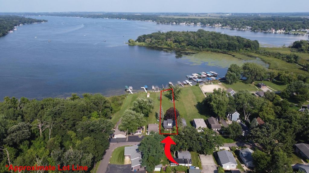 Photo of 3906 Country Lane DRIVE, Delavan, WI 53115 (MLS # 1935164)