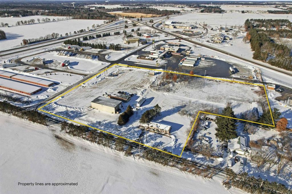 Photo of 5500 Prairie DRIVE, Plover, WI 54467 (MLS # 22600222)